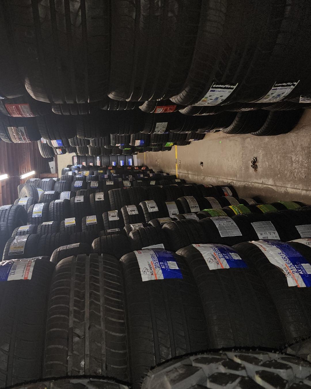 Palmetto Tire shop bay
